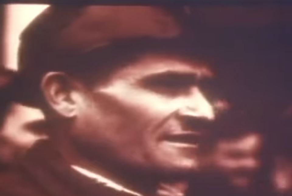 207062