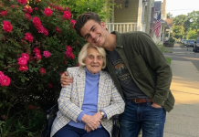 Brinuo sam se o svojoj 85-godišnjoj komšinici jer mi je obećala da će mi ostaviti nasljedstvo. Ali kada je umrla, u oporuci je pisalo da ne dobijam ništa. Sljedećeg jutra, njen advokat se pojavio na mojim vratima s udubljenom metalnom kutijom za ručak i rekao: „Zapravo, ostavila vam je JEDNU stvar.“